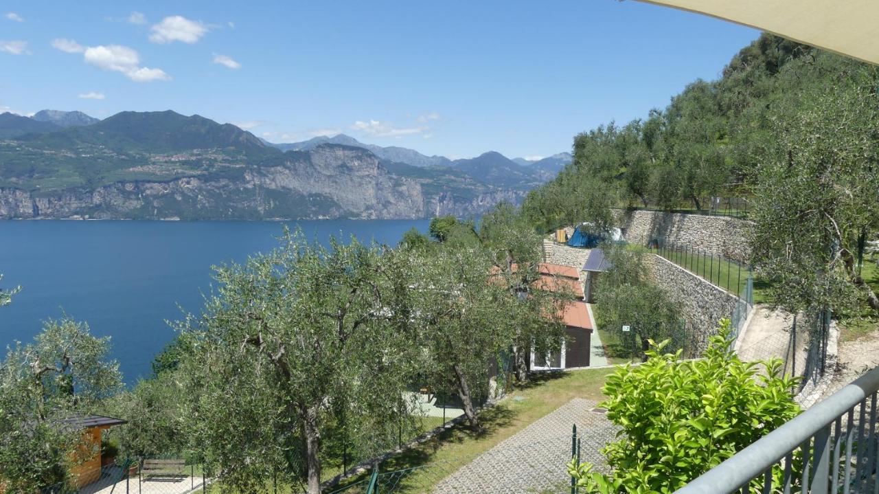 Agricampeggio Relax Maxicaravan Castelletto Di Brenzone Exterior foto